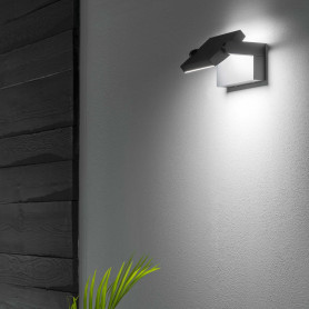Lampe LED en bois avec détecteur de mouvement - Comptoir des Lampes